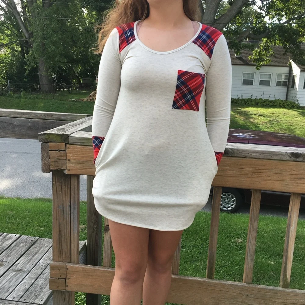 - Red Plaid Colorblock Pocket Tunic! NEW!